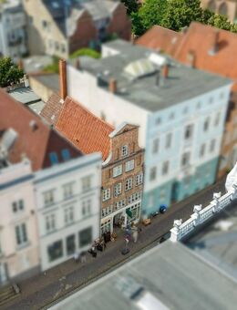 Denkmalgeschütztes Anlageobjekt in top Altstadtlage - voll vermietet und teil-modernisiert - Lübeck