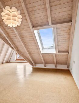 Sonnige Aussichten: Maisonette mit Balkon und modernem Wohngefühl - neue Heizung inklusive! - Albbruck