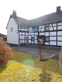 Pendler aufgepasst ****Fachwerkhaus-Eifel!*** Ferienhaus *** Wochenendehaus *** Tierfreunde *** Kinderfreunde*** grüne, ruhige Lage, A1/B258/B265/ Nat - Schleiden