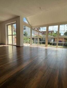 EINLADENDES REIHENMITTELHAUS IN LANDSHUT-MÜNCHNERAU MIT GARTEN UND EINZELGARAGE - ZUR MIETE - Landshut