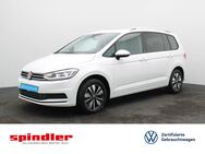 VW Touran, 2.0 TDI Move, Jahr 2024 - Würzburg