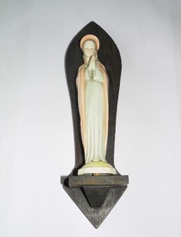 Alte Hummel Madonna auf Sockel, H.M. 33 - Büdelsdorf