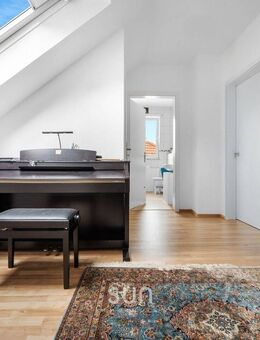 Wohnung oder Haus? Warum nicht beides! Großzügige 167qm WFL PLUS Hof, Keller, Dachboden! - Mühlheim (Main)