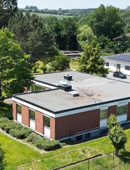 Unternehmervilla im Bungalowstil - Lichtenberg (Bayern)
