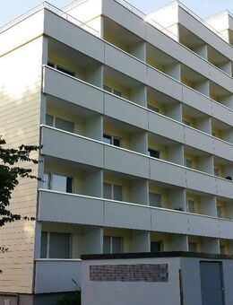 ****Schönes möbliertes Apartment mit Balkon in gepflegtem Gebäude, auch für Senioren geeignet**** - Trier