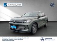 VW Tiguan, 1.5 eTSI OPF Elegance DSGAHK IQ LIGHT, Jahr 2024 - Schleswig