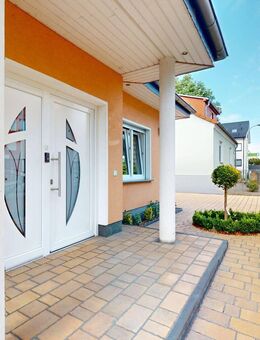 Bezugsfreies Einfamilienhaus in Velten mit großem Garten & Terrasse - Velten