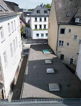 Münchberg Paket - 2 Wohnungen + 2 Gewerbeeinheiten - Münchberg