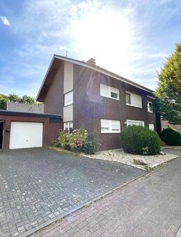 Velen-Ramsdorf: XXL Ein- bis Zweifamilienhaus mit Doppelgarage auf Erbpachtgrundstück mit Kaufoption - Velen