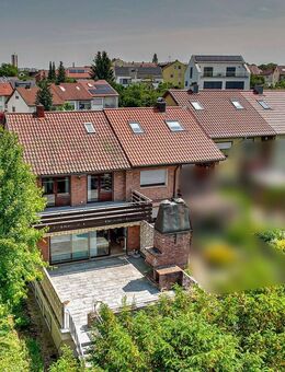 Großzügige DHH mit viel Platz, Garten und Potenzial - Böblingen