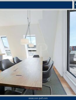 Beeindruckende Dachgeschosswohnung: Teilmöbliert mit hochwertiger Ausstattung, Kamin und 360° Blick über Berlin - Berlin