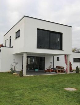 exklusives Einfamilienhaus in schöner Lage - 675 - Ering
