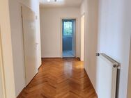 Moderne 3 Zimmer Wohnung Hochparterre mit Büro und Wellness Sauna und Garten in Villenlage Frankfurt am Main - Rödelheim - Frankfurt (Main)