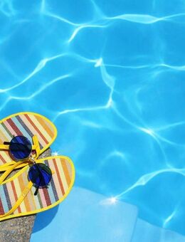 Urlaub Zuhause! Neuw. exkl. EFH mit Naturpool, gr. DT und vielen Extras - Velden (Regierungsbezirk Niederbayern)