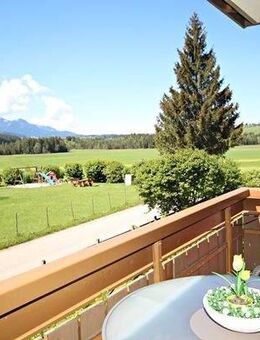 Morgens Vogelgezwitscher, abends Sonnenuntergang über den Bergen - Seeg