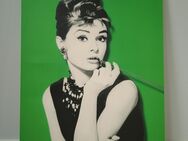 Audrey Hepburn Leinwand printed 90 Euro, Abholung in Bocholt - Bocholt