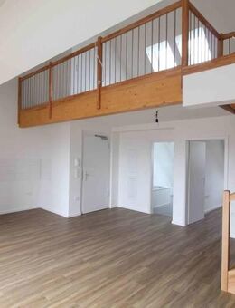 WOW! Helle Galerie-Wohnung im Dachgeschoss - Dachau