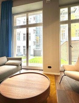 Ruhige Altbauperle mit Terrasse - Berlin