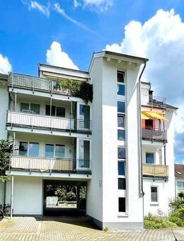 Über den Dächern mit Weitblick! Helle, sonnige Dachwohnung für junge Menschen. - Bad Honnef