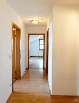 3-Zimmer-Dachgeschosswohnung mit zwei Balkonen & Tiefgarage - Immenstadt (Allgäu)