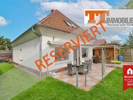 TT bietet an: Ihr neues Zuhause: Ruhig gelegen mit Terrasse und Grundstück! - Wilhelmshaven