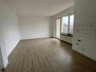 Sanierte 1-Zi Whg mit Terrasse, EBK & Stellplatz - Halle (Saale)