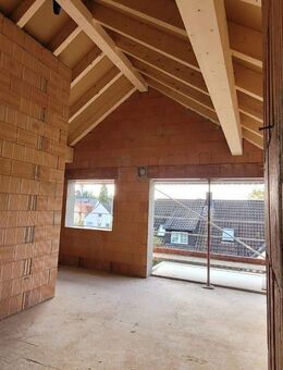 Traumhafte Dachgeschosswohnung! Über den Dächern in Erding/Klettham, KfW 40 Bauweise - Erding