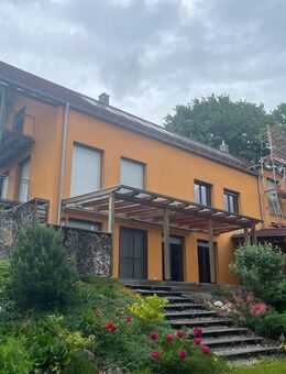 Schöne Wohnung im EG mit EBK, Garten und Terrasse - Donauwörth