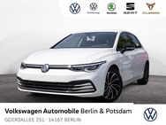 VW Golf, 2.0 TDI VIII Active, Jahr 2022 - Berlin