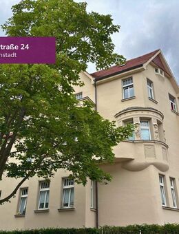 Frisch saniert, traumhaft gelegen - und mit privater Terrasse! - Halle (Saale)