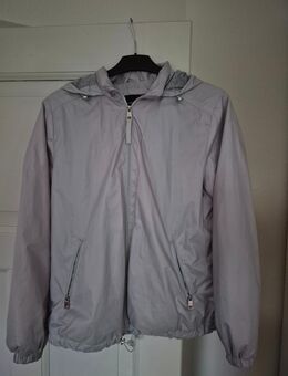 Regenjacke in Grau Größe 40 mit,Reißverschluss - Bohmte
