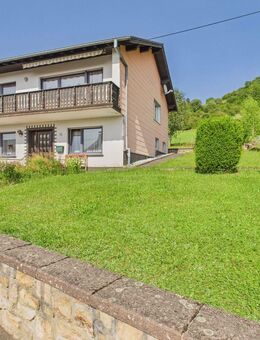 Charmantes Einfamilienhaus in Pelm - mit Burgblick, Garage & großem Garten - Pelm