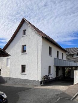 Ittenbach | Hübsches kleines Haus mit Nebengebäuden - Königswinter