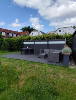 WPC-Sichtschutzzaun mit Glaseinsatz - Norderstedt