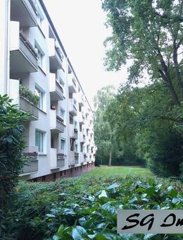 Modernisierte 2-Zimmer-Wohnung in gepflegter Wohnanlage in 28237 Bremen-Gröpelingen!!! - Bremen