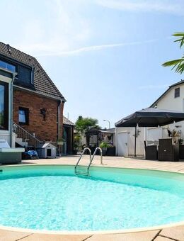Stilvoll saniertes Familienidyll mit Pool - Langenfeld (Rheinland)