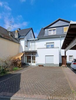 Zwei Häuser. Ein Zuhause. Wohlfühlen&Vermieten in Oberndorf - Solms