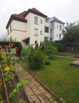 STILVOLLES ZWEIFAMILIENHAUS MIT GARTEN UND 3 STELLPLÄTZEN IN ZWEIBRÜCKEN - Zweibrücken