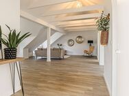 Modernisierte 3-Zimmer-Dachgeschosswohnung mit Balkon - Familienfreundlich und energieeffizient - Kiel
