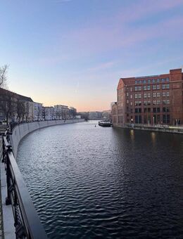 4-Zimmer-Altbaujuwel in Berlin - saniert, mit Balkon & Erker, Spree-Nähe, provisionsfrei! - Berlin