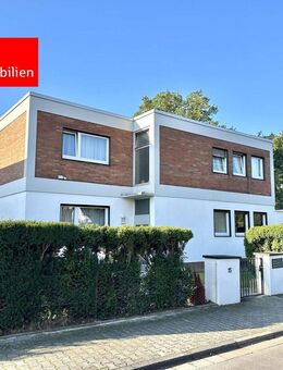 Exklusive Wohnlage - Großzügiges 2 Familienhaus mit ELW und Doppelgarage! - Neu Isenburg