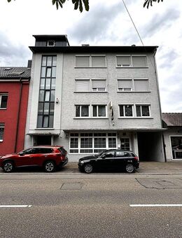 4-Zimmer-Wohnung * 107 qm mit Einbauküche * Keller * Einzelgarage * Bj. 1970 * Am Stadtpark * Lahr - Lahr (Schwarzwald)