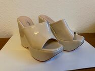 Getragene Schuhe Wedges Mules - Kassel