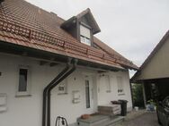 Wunderschöne Doppelhaushälfte ruhig gelegen mit Garage und Carport - Altdorf (Bayern)