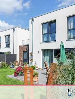 Zuhause ist es doch am schönsten - modernes und energieeffizientes Haus im Ortskern von Tarup. - Flensburg