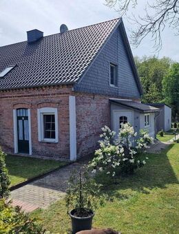 Renoviertes, massiv gebautes 7 Zimmer Haus, in beliebtem, ruhigem Fischerdorf Altwarp, zu verkaufen - Altwarp