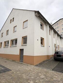 Investitionsobjekt mit Entwicklungspotenzial und soliden Mieteinnahmen in zentraler Lage - Burgkunstadt