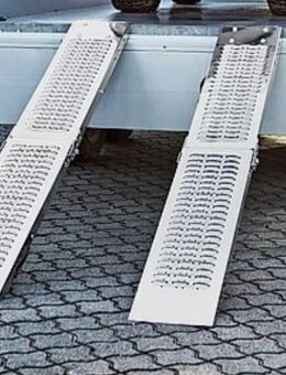 1x oder 2x Auffahrrampen, Auffahrschiene, Rampe. - Hasbergen