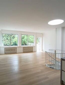 Krefeld-City, Ostwall 71 - INDIVIDUALOBJEKT - 2-Zimmer-Maisonette-Wohnung mit Terrasse + Garten ab September zu mieten !!! - Krefeld