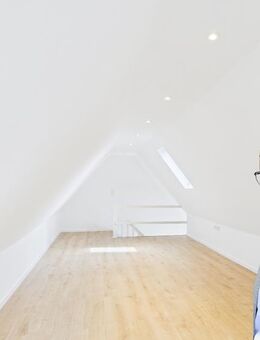 Zentral & flexibel - Maisonette mit Galerie und Homeoffice-Potenzial - Zirndorf